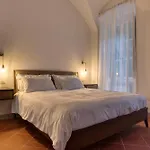 Palazzo Salvecchio 4*