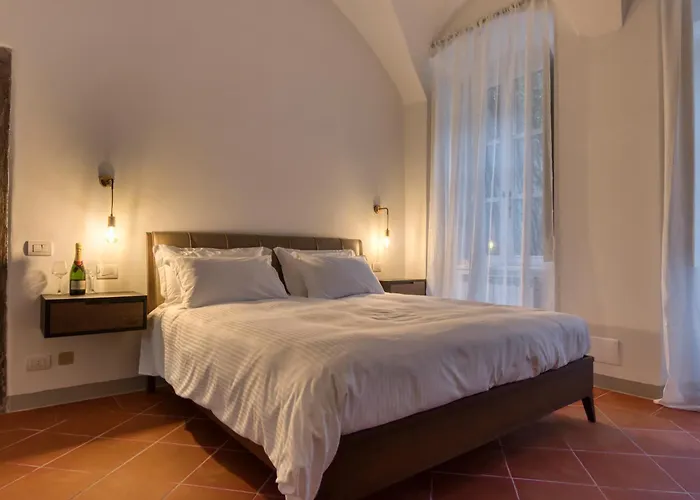 Palazzo Salvecchio 4*